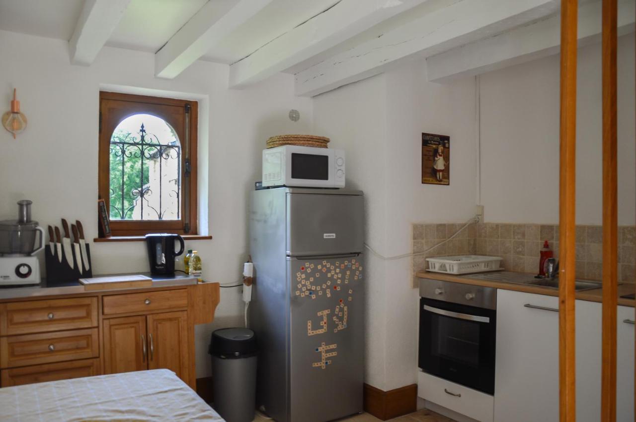 Preaux  Chambre D'Hote De Charme Dans Maison Independante Bed & Breakfast エクステリア 写真